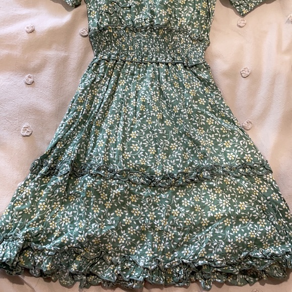 Princess Polly size 2 dress - Picture 5 of 6